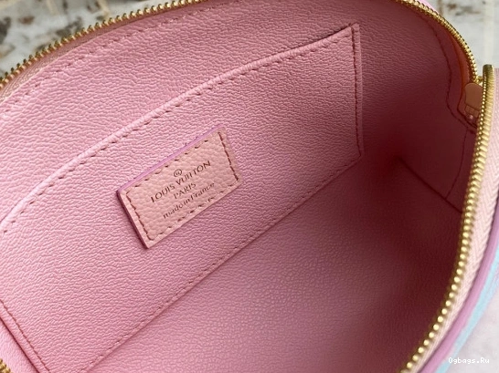 Vuitton COSMETIC Louis POUCH 0422